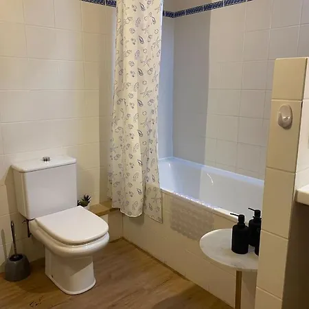 Le Noyer Sur Lot Prázdninový dům